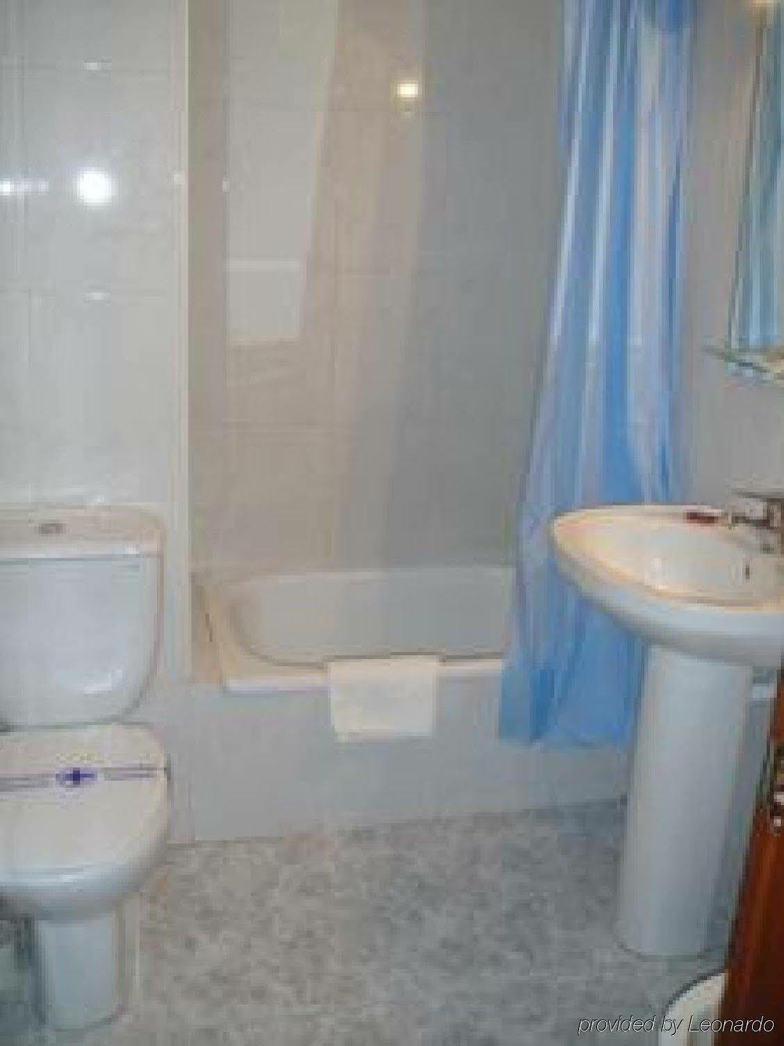 Hostal Uria Саламанка Екстериор снимка